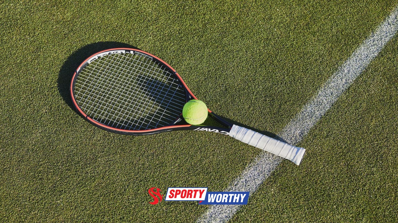 5 Considerations Before Buying Tennis Racket in the Philippines (for Beginners)